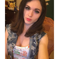 amouranth - BNlKoyEA1G5-xkG2URZ2-3bTugg93.jpg